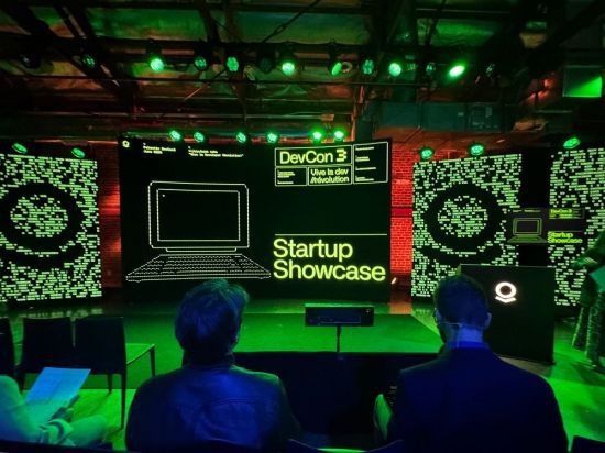 커머스 인공지능(AI) 스타트업 인핸스는 지난달 개최된 팔란티어의 데브콘3 콘퍼런스에서 AI 커머스 설루션 커머스OS를 발표했다고 8일 밝혔다. 인핸스 제공