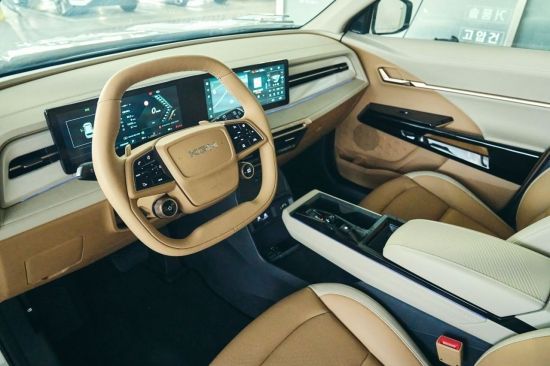 액티언 하이브리드. KGM