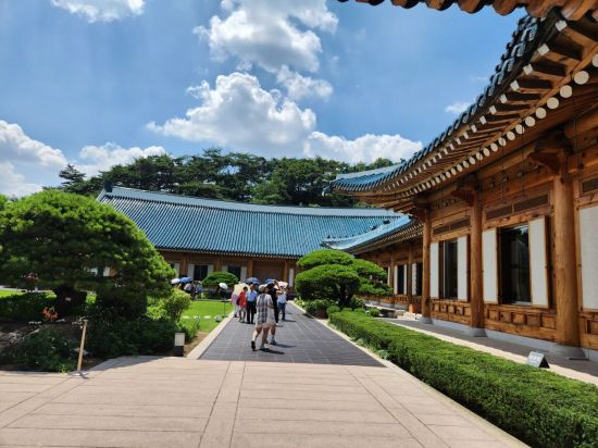 청와대의 옛 대통령 관저는 시설이 낙후하고 노출돼 대대적인 개보수가 필요해 보인다. 사진=소종섭