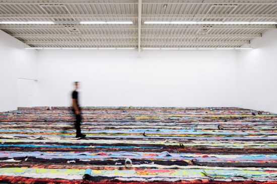 마크 브래드포드의 '떠오르다'(2019). 아모레퍼시픽미술관