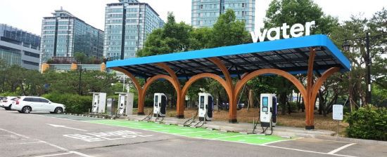 호수공원 제3주차장 급속 전기차 충전소. 고양특례시 제공