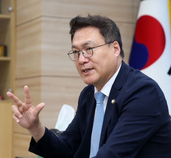 지난달 26일 서울 서초구 서울지방변호사회 사무실에서 조순열 회장이 아시아경제와 인터뷰를 하고 있다. 윤동주 기자