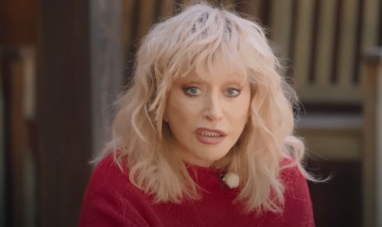 소련 시절부터 '국민 여가수'로 불려온 러시아 가요계의 전설 알라 푸가초바. 유튜브 채널 Say Gordeeva(Скажи Гордеевой )