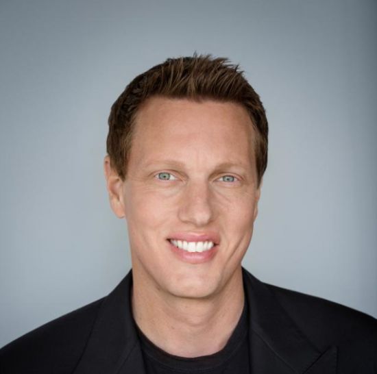 데이비드 엘리슨 스카이댄스 최고경영자(CEO). 공식 홈페이지