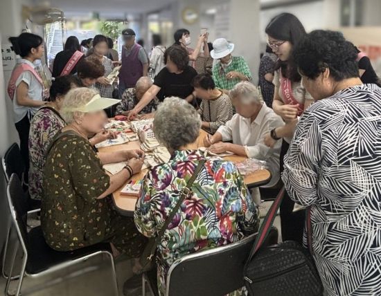 부산 기장군이 ‘18회 치매극복의 날’을 맞아 홍보활동 전개하고 있다.
