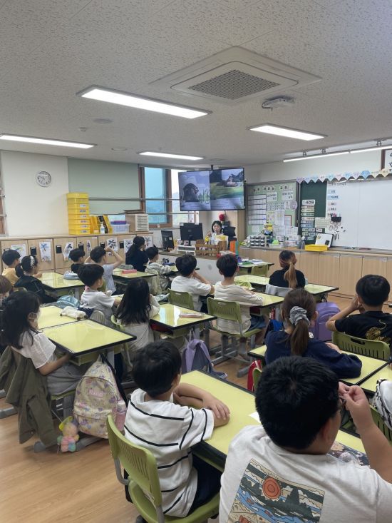 경기도교육청이 백성초등학교에서 학교 수업나눔을 진행하고 있다. 경기도교육청 제공