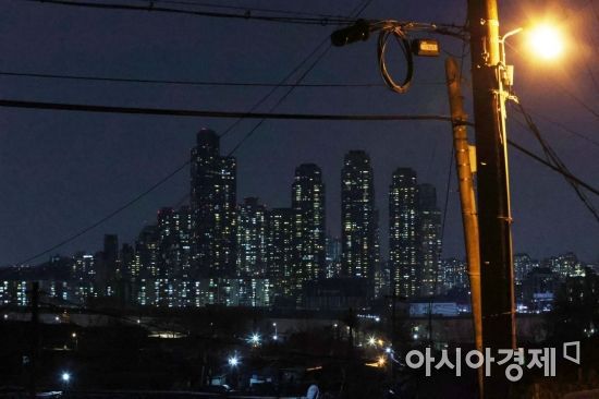 서울의 새 아파트 10곳 중 8곳 이상이 실내 공기질 기준을 충족하지 못한 것으로 드러났다(기사 이해를 돕기 위한 사진으로 기사 내용과 무관).