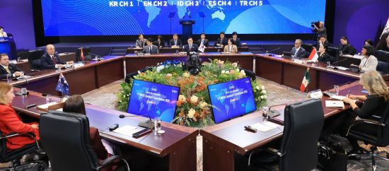 우원식 국회의장이 12일 서울 광진구 그랜드&비스타 워커힐 호텔에서 열린 제11차 믹타(MIKTA) 국회의장회의 개회식에서 개회사를 하고 있다. 믹타는 멕시코, 인도네시아, 한국, 터키, 호주의 영문명 첫 글자를 순서대로 조합한 것으로, 한국 주도로 2013년 9월 결성됐다. 연합뉴스