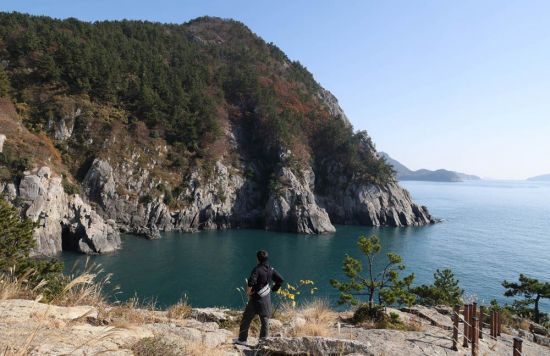 갈바람통전망대 지난 나타나는 해안절벽