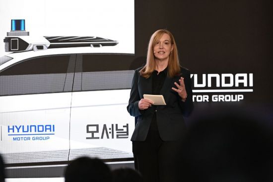 로라 메이저(Laura Major) 모셔널 최고경영자(CEO)가 지난 8일(현지시간) 미국 라스베이거스  에서 발표하고 있다. 현대자동차그룹