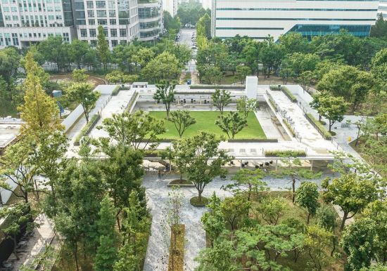 2023년 리노베이션한 오목공원은 대한민국 공공디자인대상 등을 수상하며 '3관왕'을 달성했다. 양천구 제공.