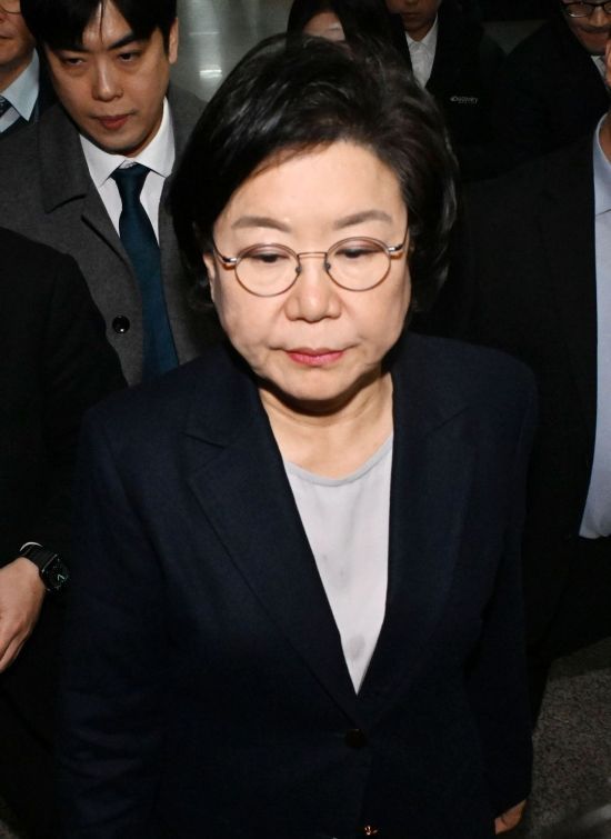 이혜훈 기획예산처 장관 후보자에 대한 인사청문회 경과보고서 채택 시한을 하루 앞둔 20일 국회 재정경제기획위원회 소속 여야 의원들은 이 후보자 측의 자료제출 문제를 두고 이견을 좁히지 못한 것으로 전해졌다. 김현민 기자