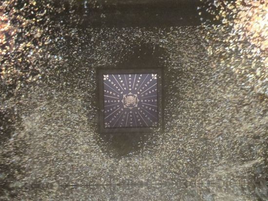 서울 종로구 인사동 아라아트센터 내 '쿠키런: 킹덤' 아트 컬래버 프로젝트 특별전에 전시된 김기호 장인의 금박장 작품. 노경조 기자