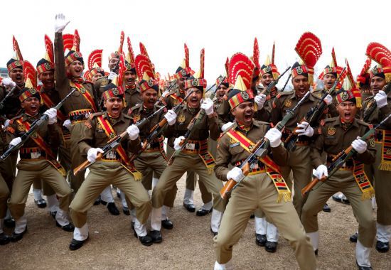 3일(현지시간) 인도 국경보안군의 퍼레이드 모습. 로이터연합뉴스