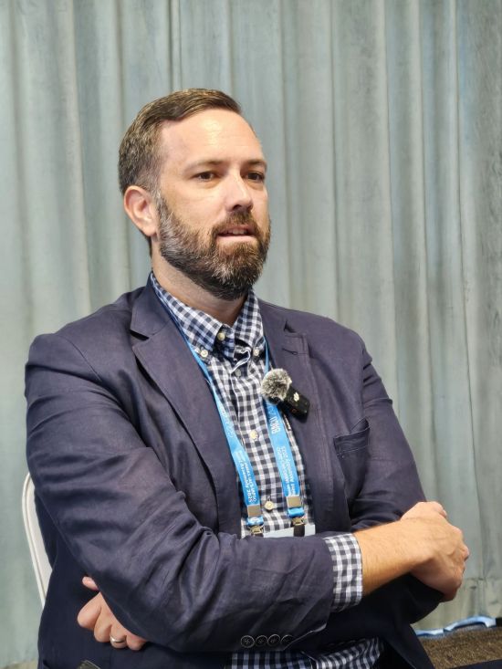 케빈 리드 미국 뉴욕주립대(SUNY) 스토니 브룩 캠퍼스 교수(기후 및 지속가능성 프로그램 부총장보)가 인터뷰하고 있다. 김종화 기자