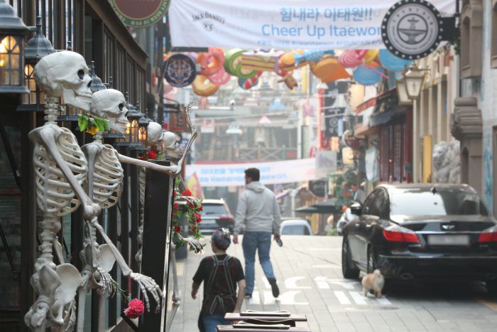 핼러윈 데이를 나흘 앞둔 26일 오후 서울 용산구 이태원 거리가 한산하다.(이데일리 DB)