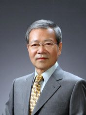 권오성 한양대 명예교수(사진=대한민국예술원 홈페이지).