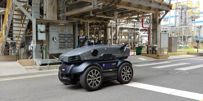 LG유플러스 순찰로봇. LG유플러스 제공