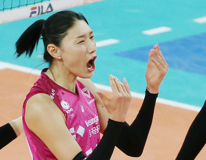 태극마크를 달고 발리볼네이션스리그에 참가하는 김연경. 사진=연합뉴스