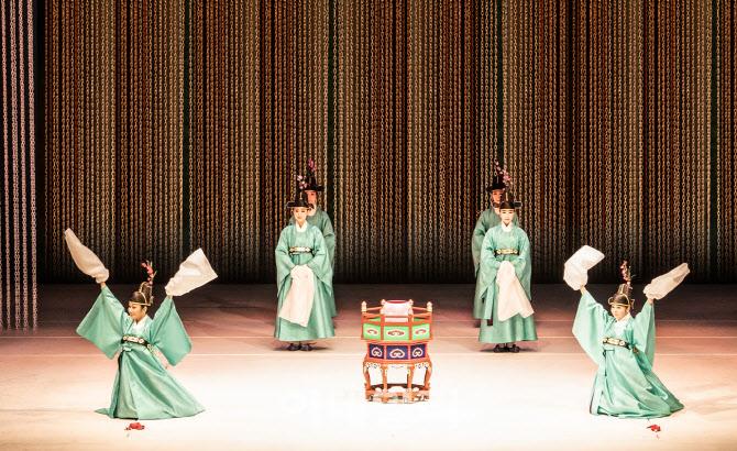국립국악원 무용단 정기공연 ‘춤으로 빚은 효’에서 선보일 ‘보상부’ 공연 장면(사진=국립국악원)