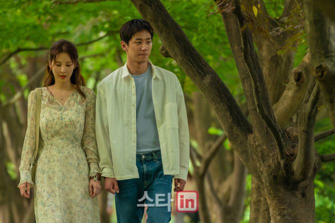 내년 2월 공개되는 넷플릭스 영화 ‘모럴센스’(사진=넷플릭스)