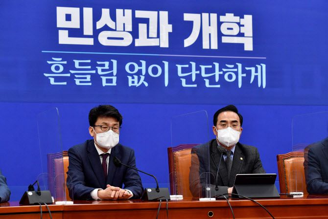 박홍근 더불어민주당 원내대표가 13일 오후 국회에서 열린 인사청문 담당 간사단 회의에서 발언하고 있다.(사진=연합뉴스)