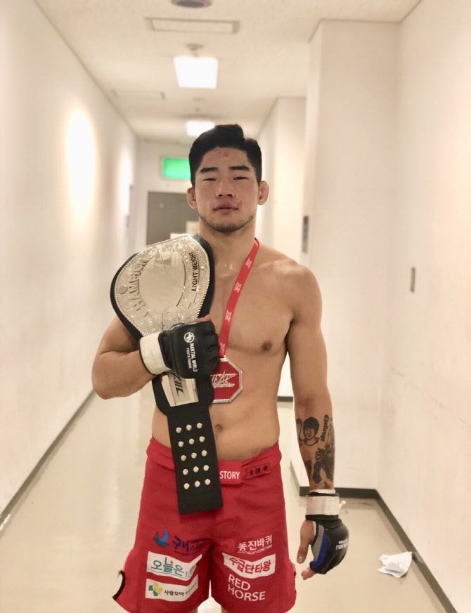 일본 격투기 단체 HEAT 챔피언 시절 김경표.