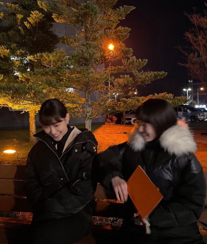 하윤경(왼쪽)과 박은빈(사진=하윤경 인스타그램)