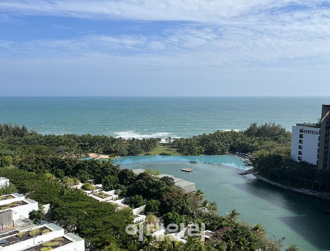 중국 하이난 싼야의 한 리조트 전경. 사진=신정은 특파원