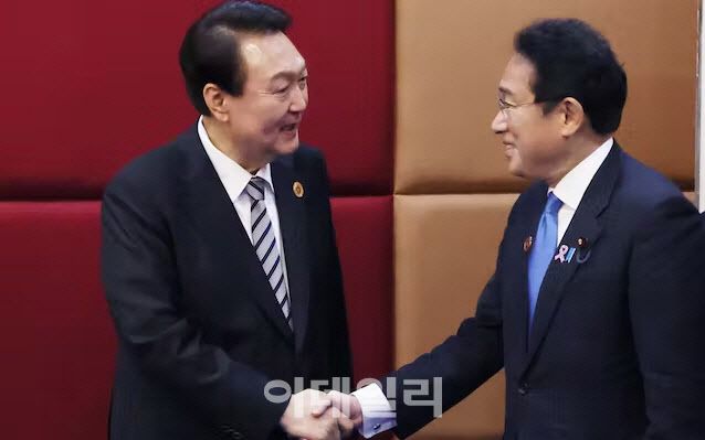 윤석열(왼쪽) 대통령과 기시다 후미오 일본 총리. (사진=일본 총리실)
