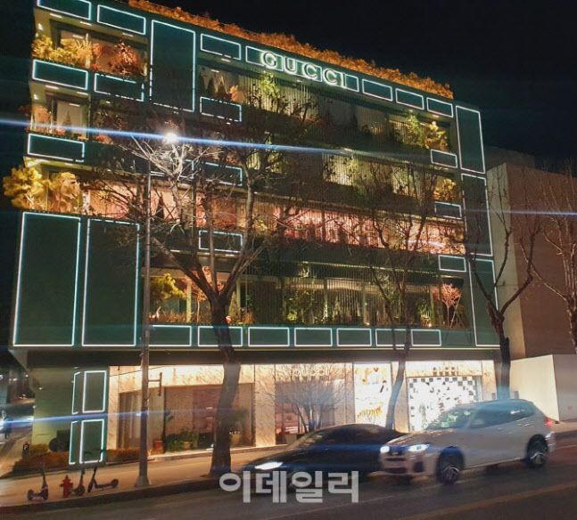 구찌 청담 플래그십 스토어. (사진=백주아 기자)