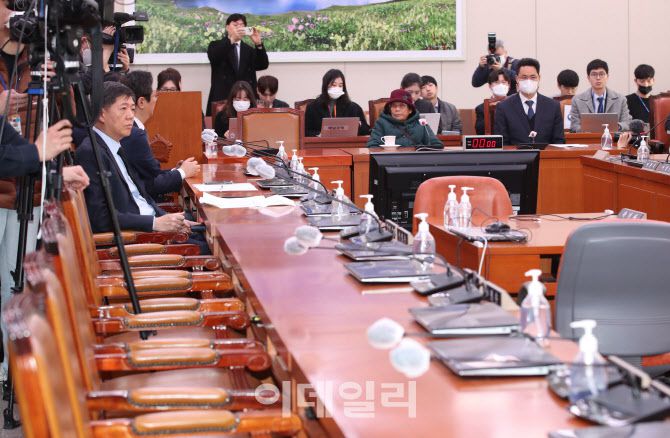 일제 강제동원 피해자인 양금덕 할머니가 13일 서울 여의도 국회에서 열린 외통위원회 전체회의에 참고인으로 출석해 있다. 이날 외통위는 여당 의원들의 불참한 가운데 열렸다.(사진=노진환 기자)