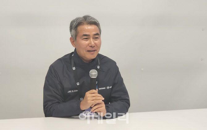 장현국 위메이드 대표가 ‘GDC23’ 참석차 기자간담회를 갖고, 질의응답에 답하고 있다.(사진=이데일리 강민구 기자)