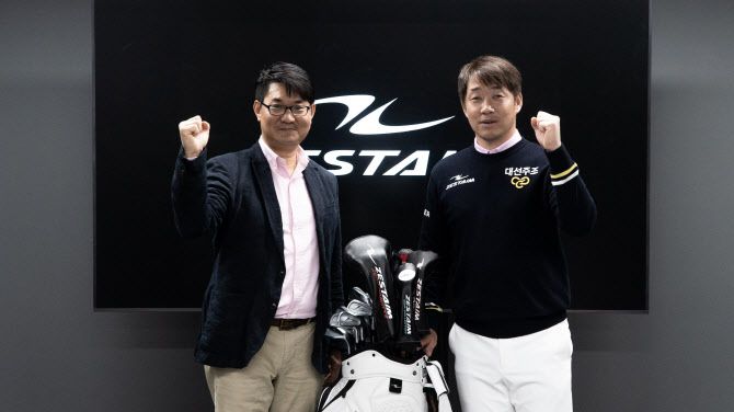 (왼쪽부터) 김형엽 제스타임 대표, 강경남(사진=제스타임 제공)