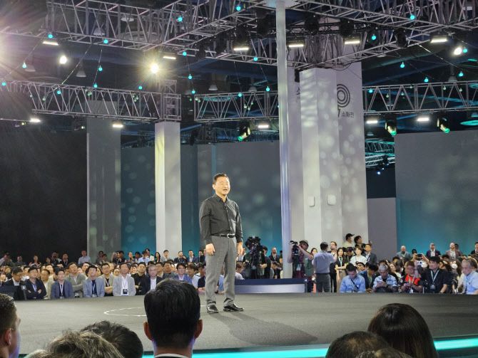 노태문 삼성전자 MX사업부장(사장)이 26일 서울 코엑스에서 열린 ‘갤럭시 언팩 2023’에서 인사말을 하고 있다. (사진=김정유 기자)