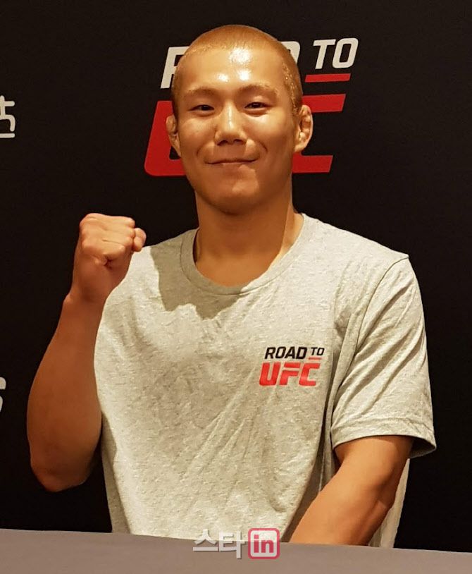 ‘로드 투 UFC’ 시즌2 페더급 토너먼트 4강전에 나서는 ‘노프라블럼’ 김상원. 사진=이석무 기자