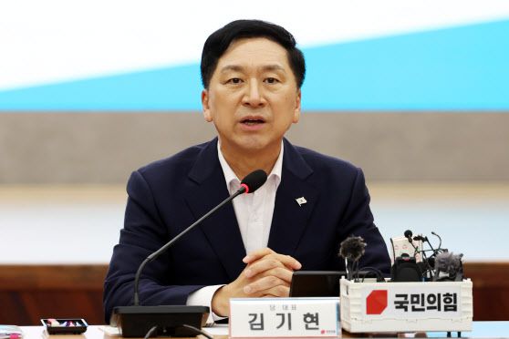 김기현 국민의힘 대표가 31일 전남 순천시 순천만국제습지센터에서 열린 현장 최고위원회에서 발언하고 있다.(사진=연합뉴스)
