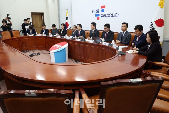 16일 오전 서울 여의도 국회에서 열린 최고위원회의가 열리고 있다. (사진=이데일리 노진환 기자)