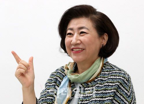 조상미 중앙사회서비스원장이 노인연령 상향조정에 대해 말하고 있다.(사진=방인권 기자)