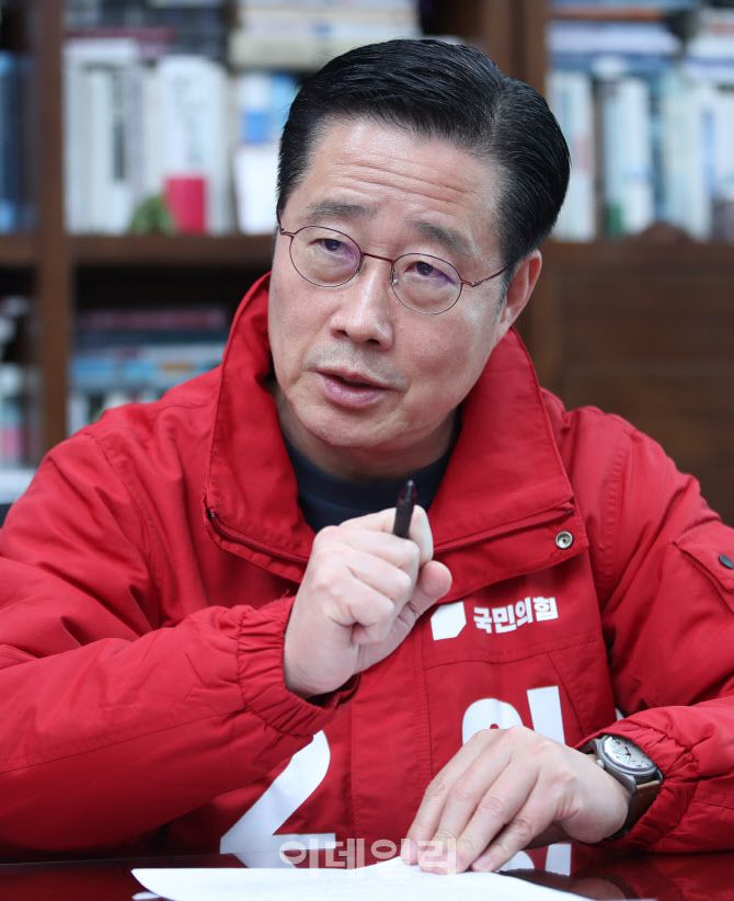 이태규 국민의힘 의원이 지난 22일 서울 여의도 국회에서 이데일리와 인터뷰를 하고 있다. (사진=이데일리 노진환 기자)