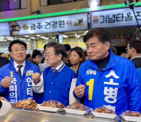 소병훈 민주당 의원(오른쪽)과 이재명 대표(가운데), 안태준 의원. (사진=소병훈 의원실)