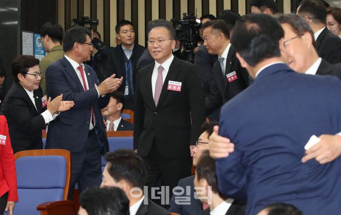 윤재옥 국민의힘 원내대표 겸 당대표 권한대행이 지난 16일 오전 서울 여의도 국회에서 열린 제22대 국회 국민의힘·국민의미래 당선자총회에 참석하고 있다. (사진=이데일리 노진환 기자)
