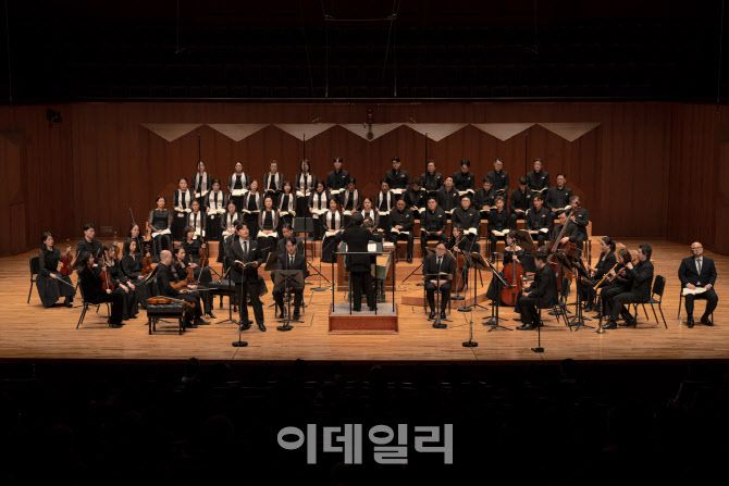 지난 3월 6일 서울 송파구 롯데콘서트홀에서 열린 콜레기움 보칼레 서울의 ‘바흐 요한 수난곡’의 한 장면. (사진=콜레기움 보칼레 서울)