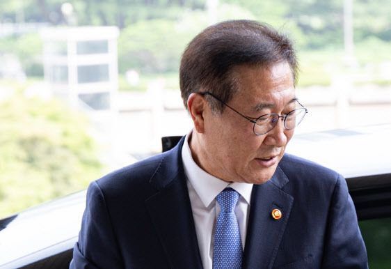 박성재 법무부 장관이 11일 오후 경기도 과천시 중앙동 법무부 청사로 들어서고 있다. (사진=뉴스1)