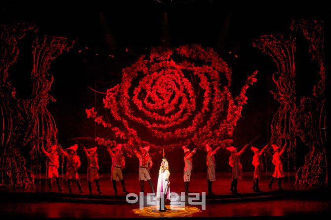 ‘베르사유의 장미’(사진=EMK뮤지컬컴퍼니)