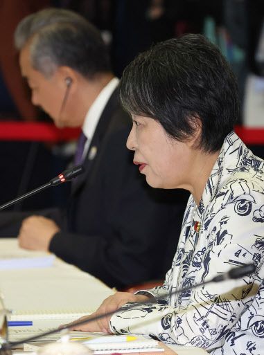 가미카와 요코 일본 외무상이 지난 7월 27일(현지시간) 오전 라오스 비엔티안 국립컨벤션센터에서 열린 아세안(ASEAN)+3(한·중·일) 외교장관회의에서 모두발언을 하고 있다. (사진=연합뉴스)