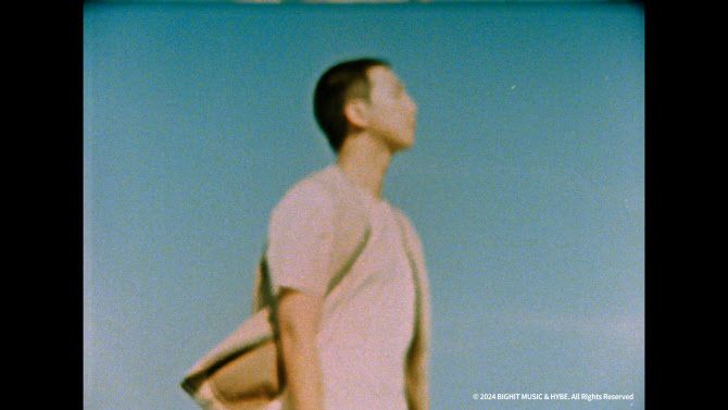 방탄소년단 RM 다큐멘터리 영화 ‘RM: 라이트 피플, 롱 플레이스’ 스틸. (사진=제29회 부산국제영화제 사무국)