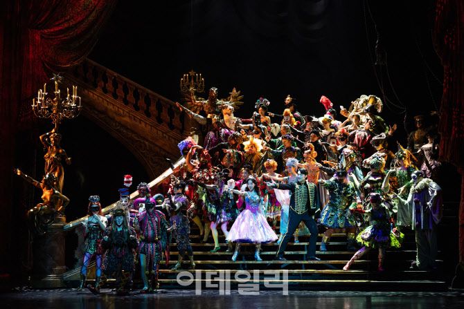 2023년 뮤지컬 티켓판매액 상위 10개 공연 명단에 오른 ‘오페라의 유령’의 한 장면(사진=에스앤코)