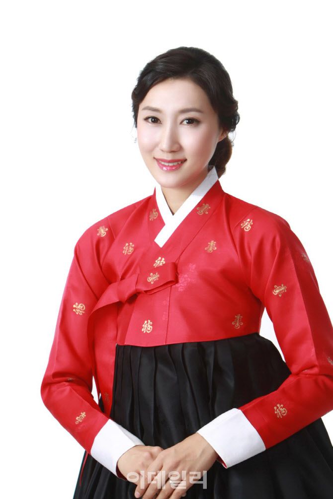 미국 출신 가야금 연주자 최 스칼렛. (사진=국가유산진흥원)