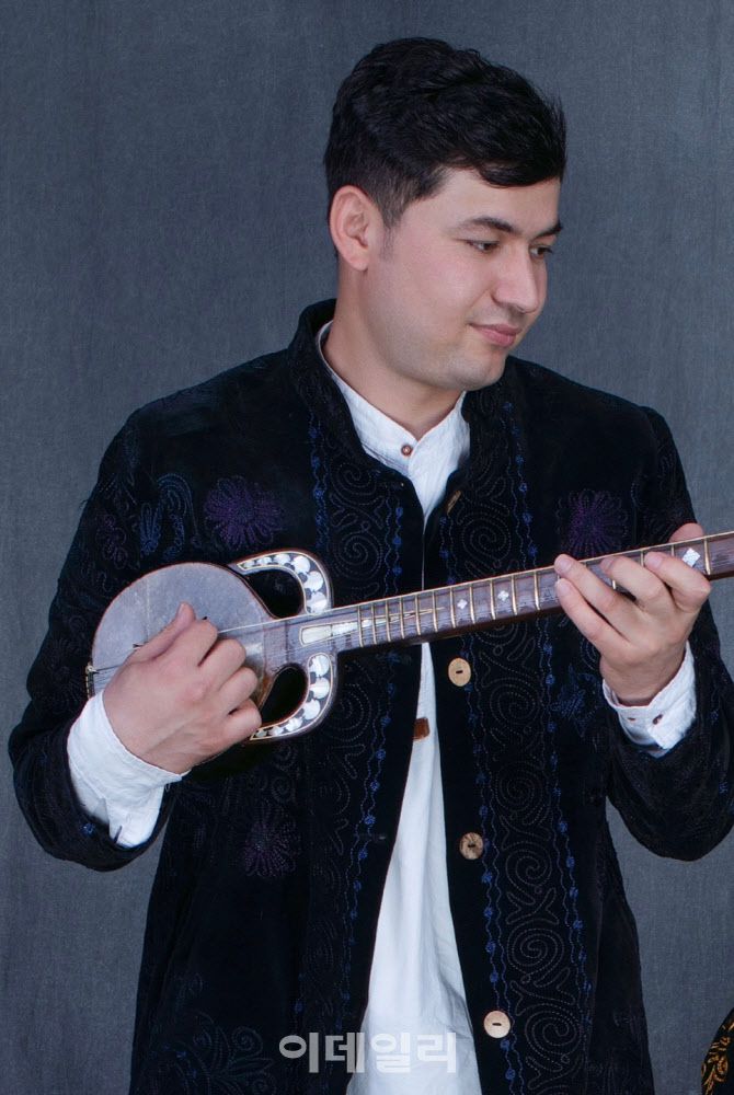 우즈베키스탄 출신 팀 토런의 바자로브 모자파르. (사진=국가유산진흥원)